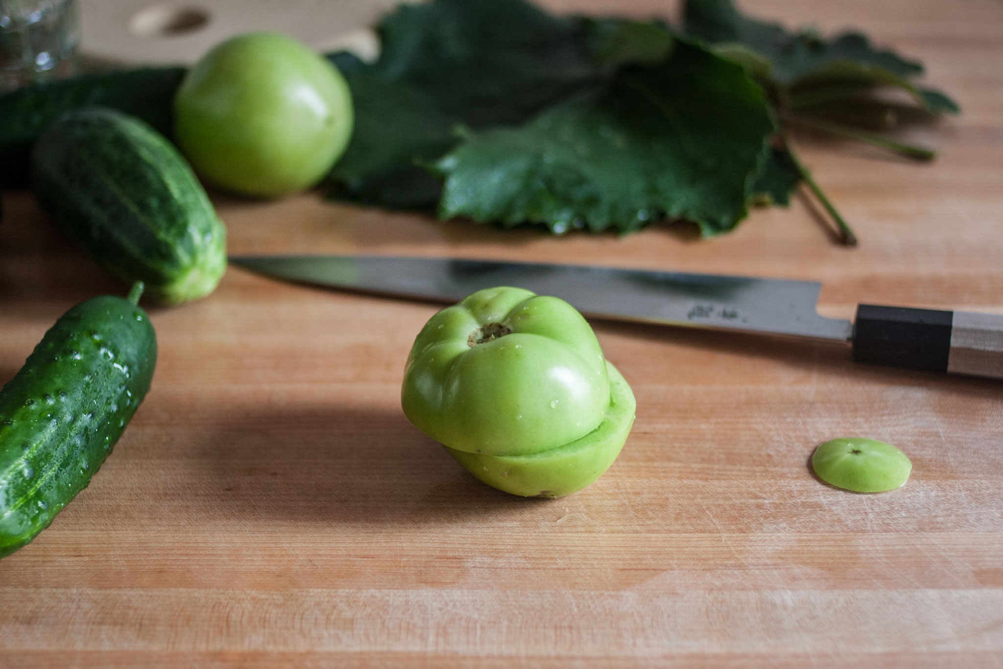 Slicing green tomatoes Kirby & Kraut